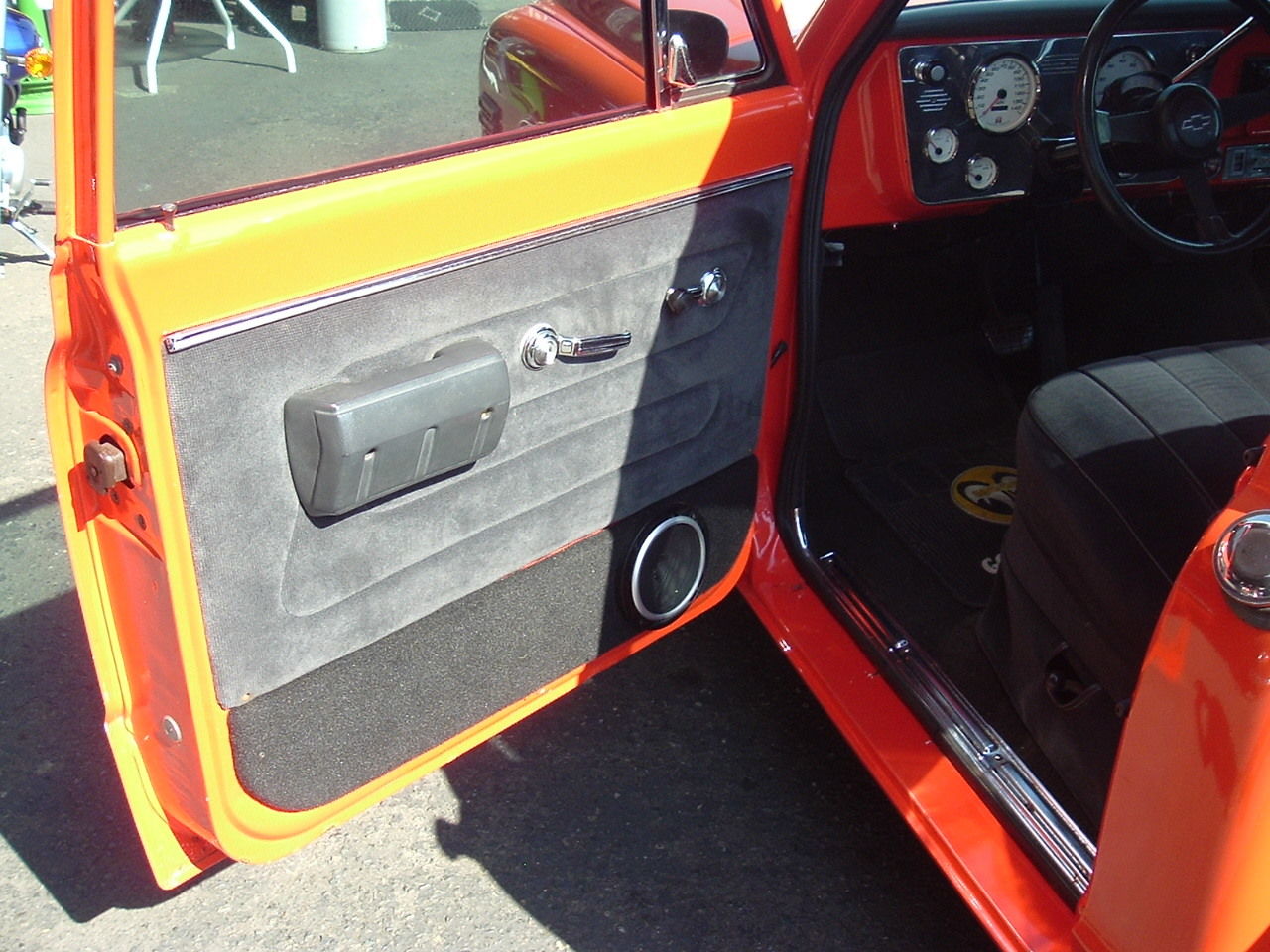 1972 Orange Chevrolet C-10 Standard Cab Pickup