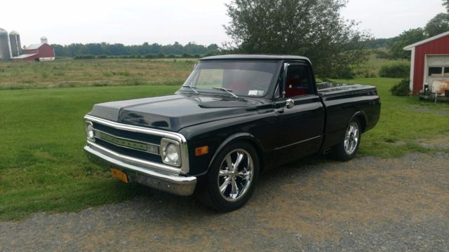 1972 Black Chevrolet C-10