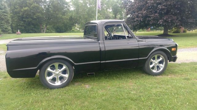1972 Black Chevrolet C-10