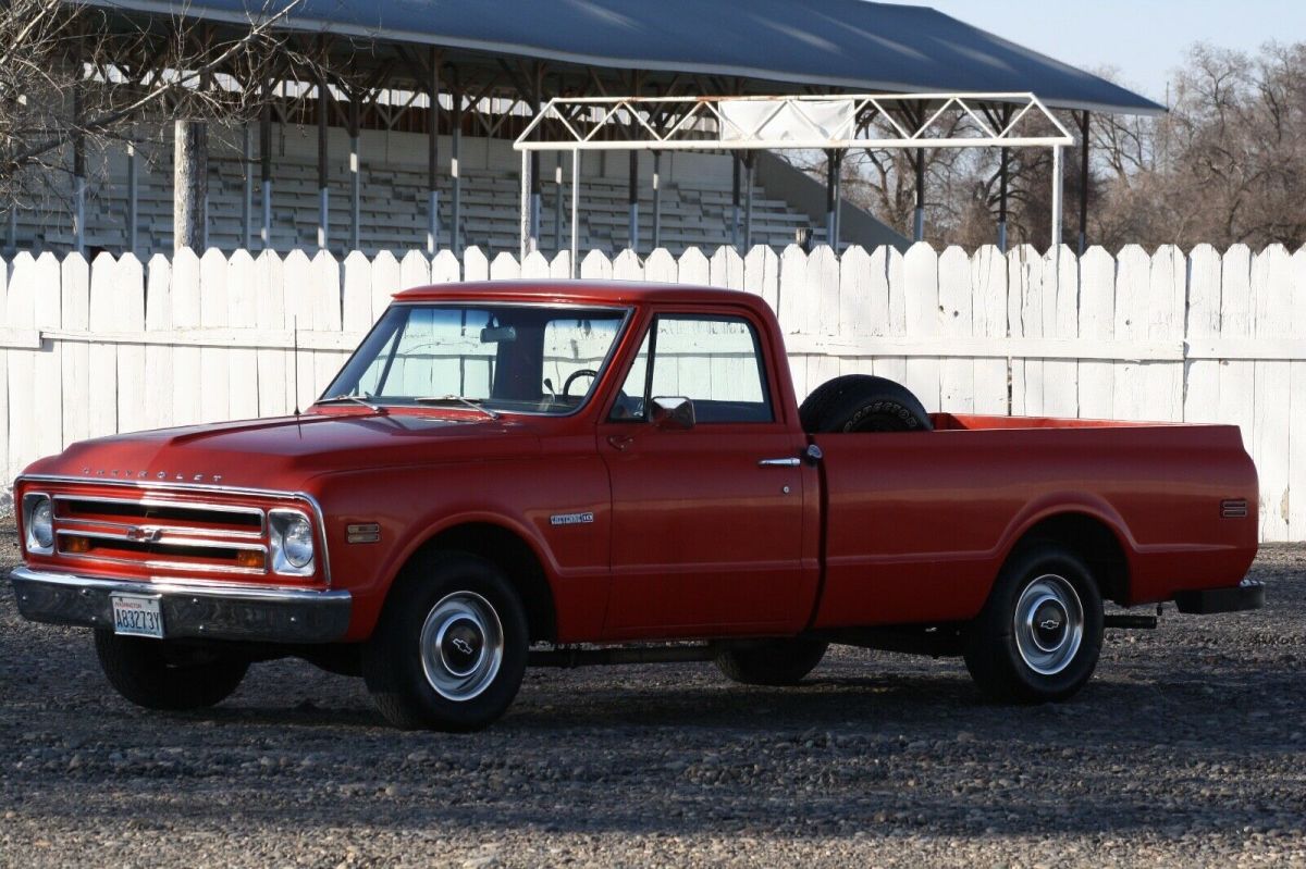 1972 Red Chevrolet C-10