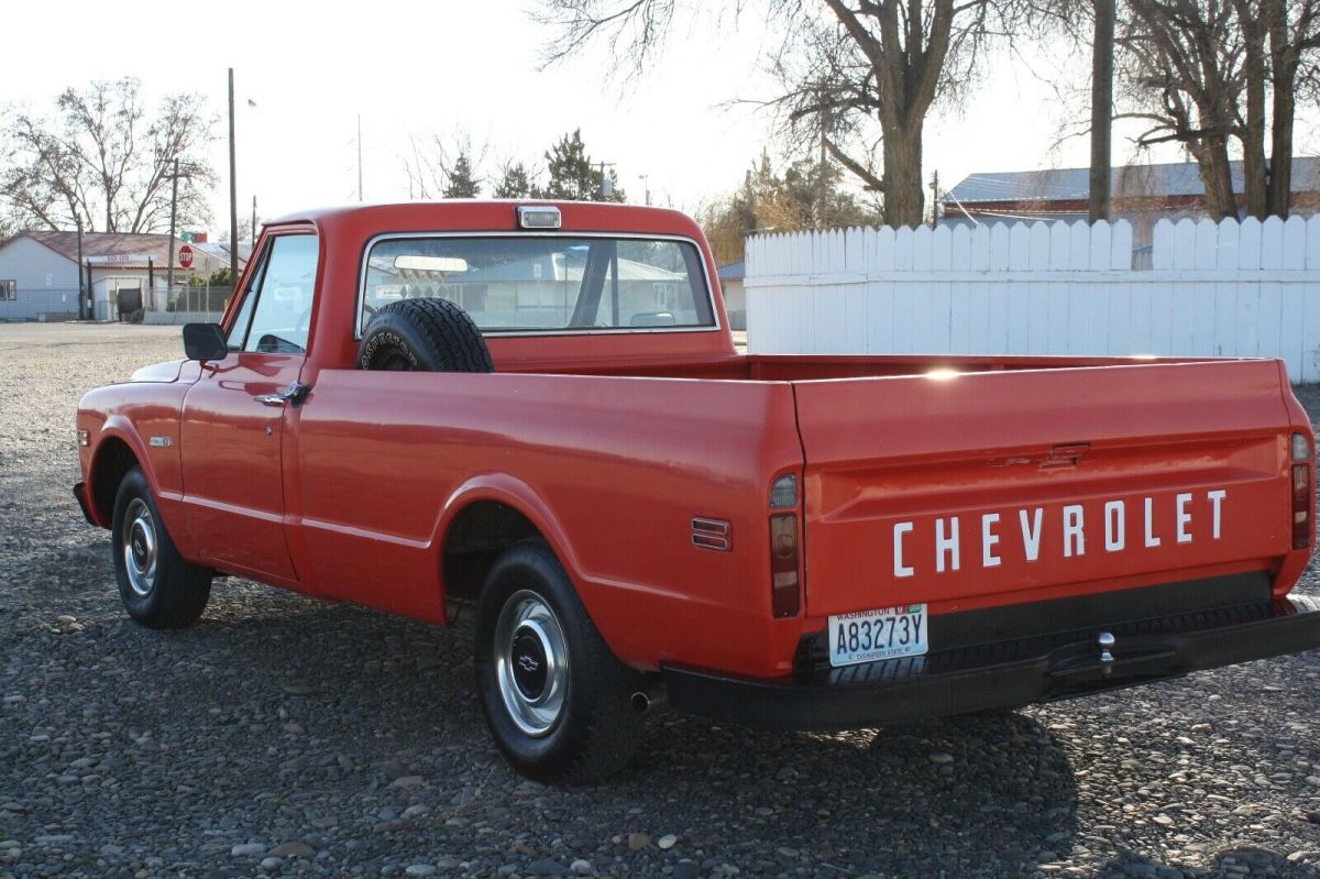 1972 Red Chevrolet C-10