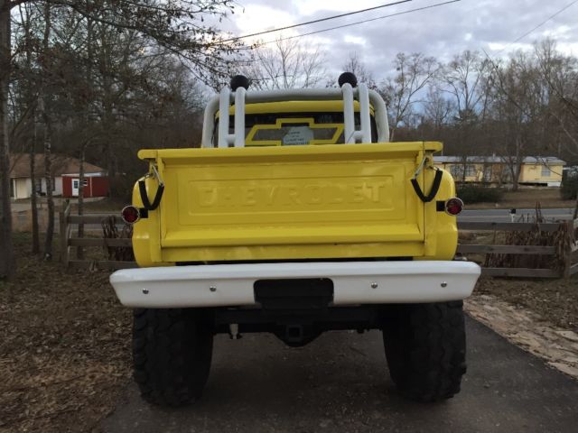 1972 Yellow Chevrolet C-10 Cab & Chassis