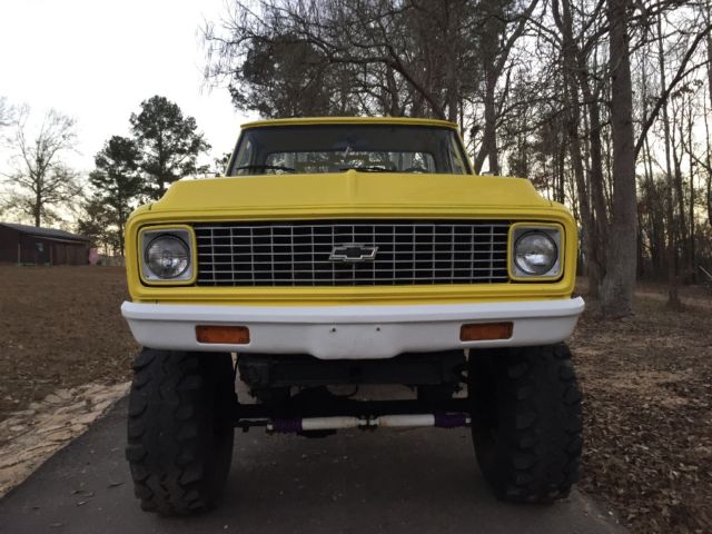 1972 Yellow Chevrolet C-10 Cab & Chassis