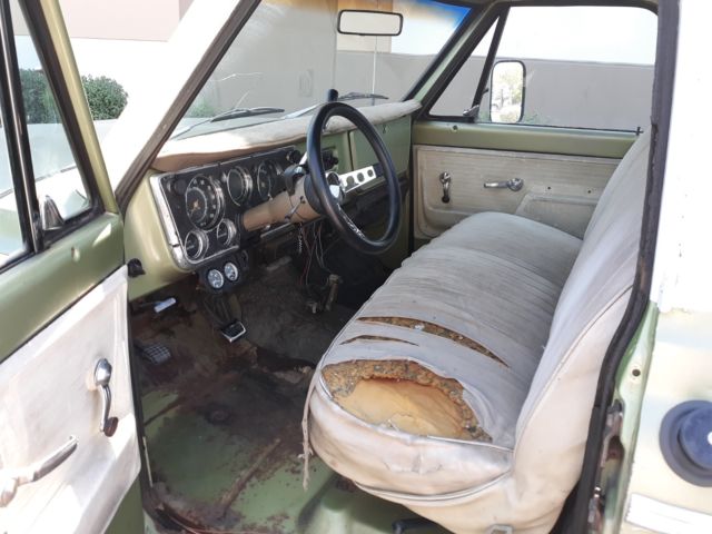 1972 Green Chevrolet C-10 Standard Cab Pickup