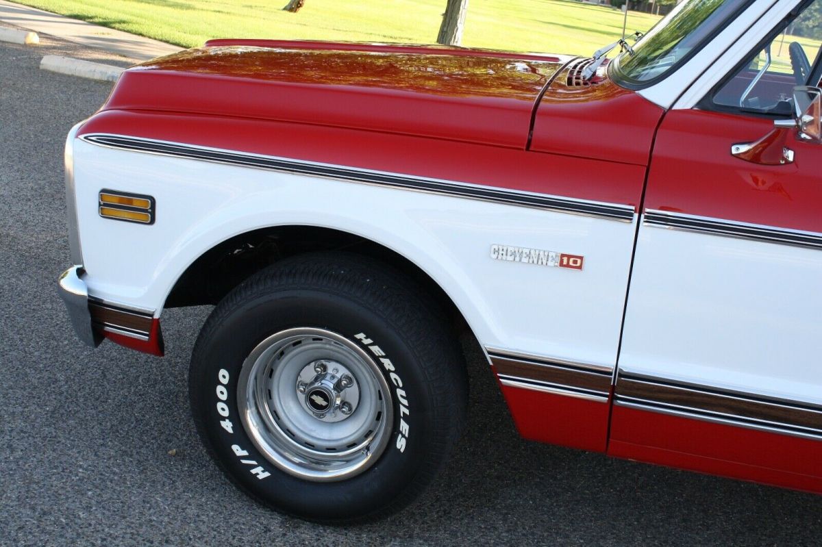 1972 Red Chevrolet C-10