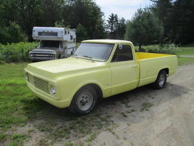 1972 Yellow Chevrolet C-10 Standard Cab Pickup