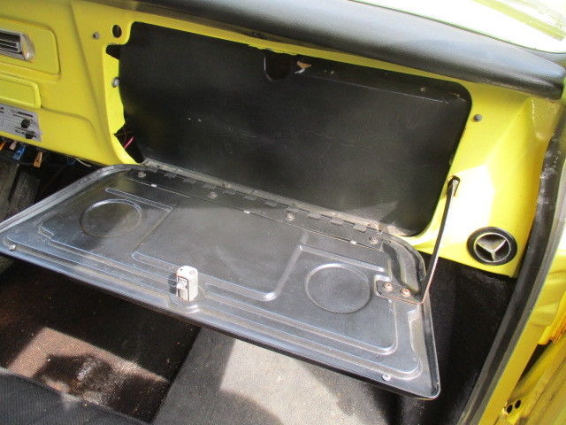 1972 Yellow Chevrolet C-10 Standard Cab Pickup