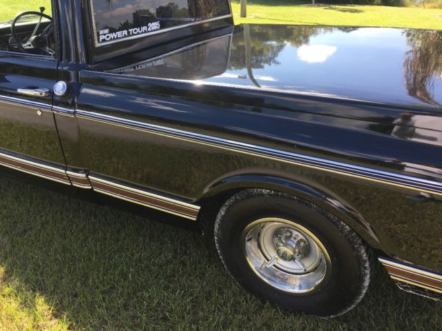 1972 Black Chevrolet C-10 Cab & Chassis