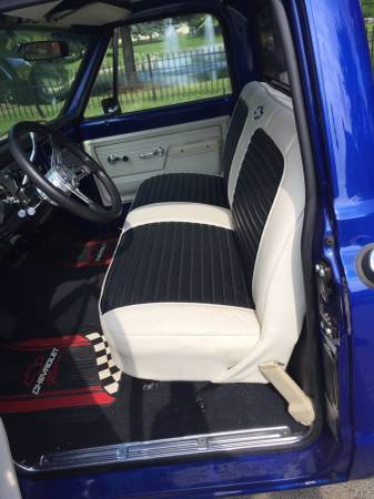 1972 Blue Chevrolet C-10 single cab