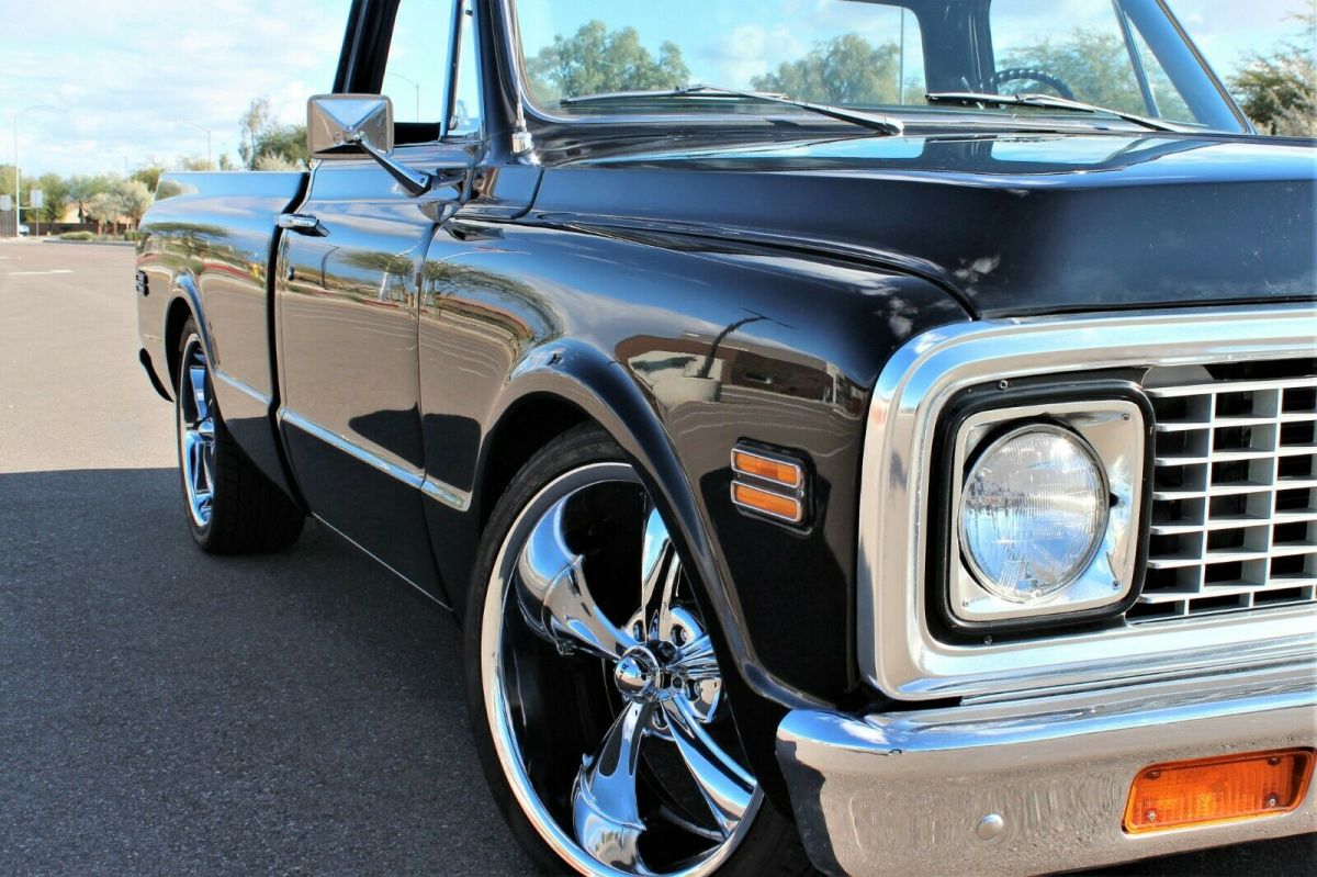 1972 Black Chevrolet C-10