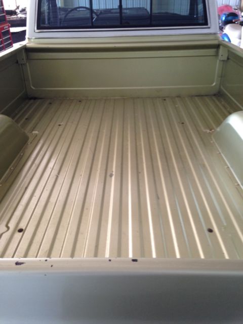1972 Olive green/white Chevrolet C-10 Long bed