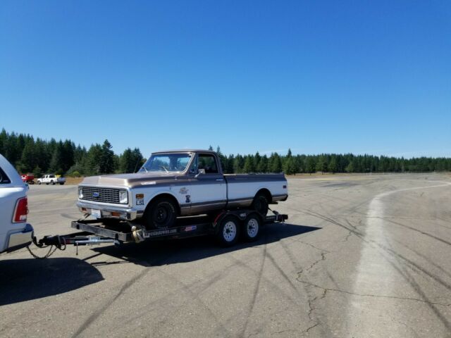 1972 Gold and White Chevrolet C-10 Truck
