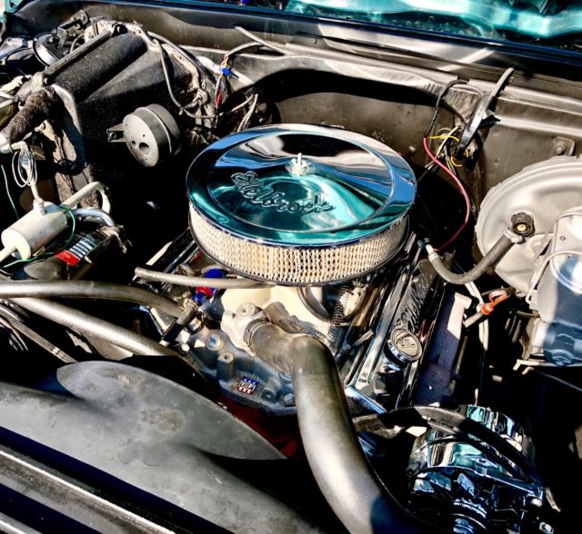 1972 Green Chevrolet C-10 Pickup