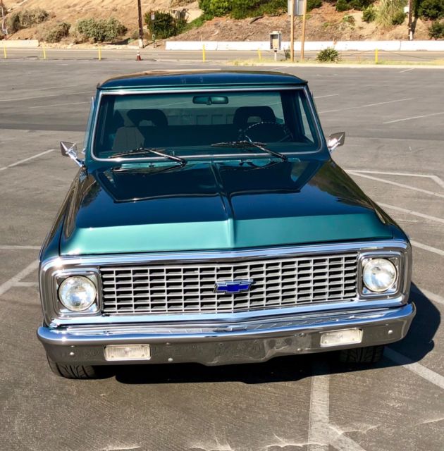 1972 Green Chevrolet C-10 Pickup
