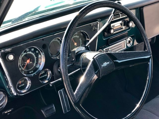 1972 Green Chevrolet C-10 Pickup