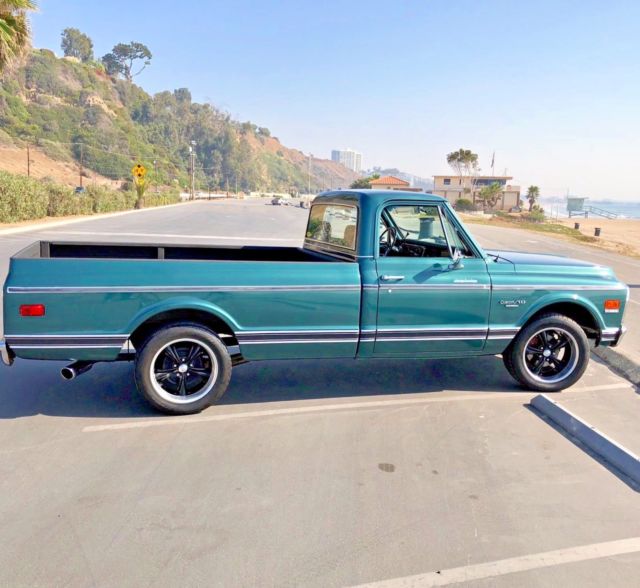 1972 Green Chevrolet C-10 Pickup