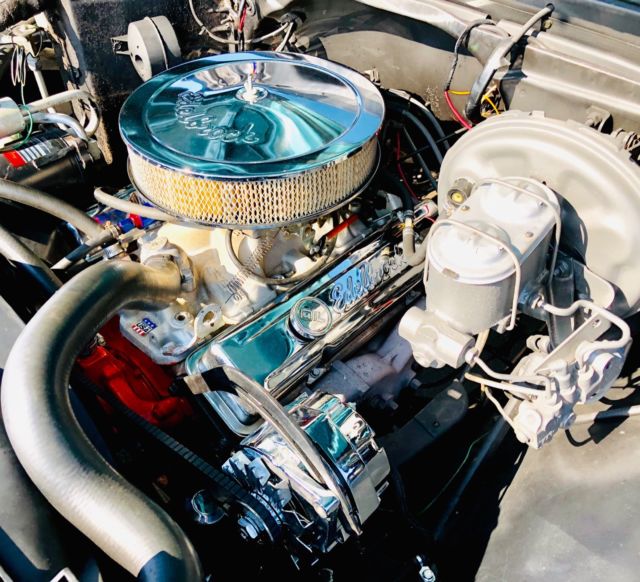 1972 Green Chevrolet C-10 Pickup