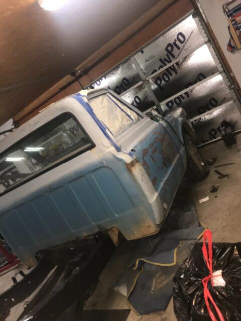 1972 Blue Chevrolet C-10 Long bed