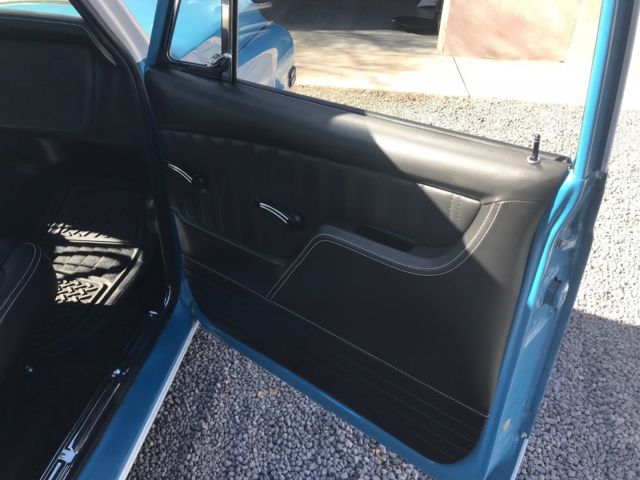 1972 Blue Chevrolet C-10 Standard Cab Pickup