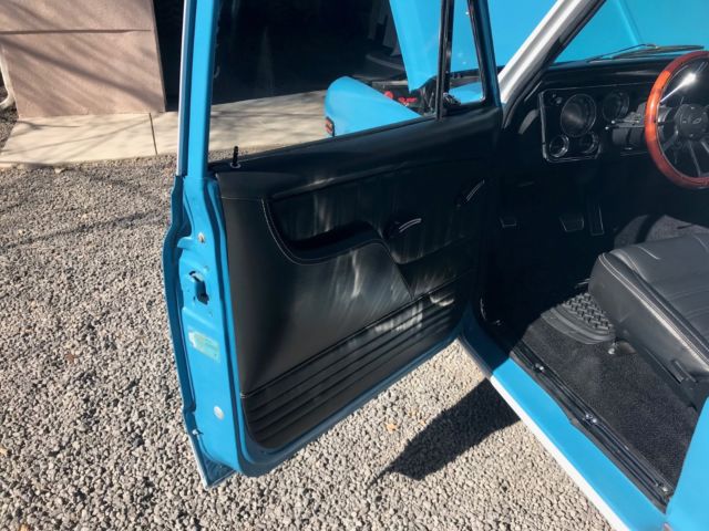 1972 Blue Chevrolet C-10 Standard Cab Pickup