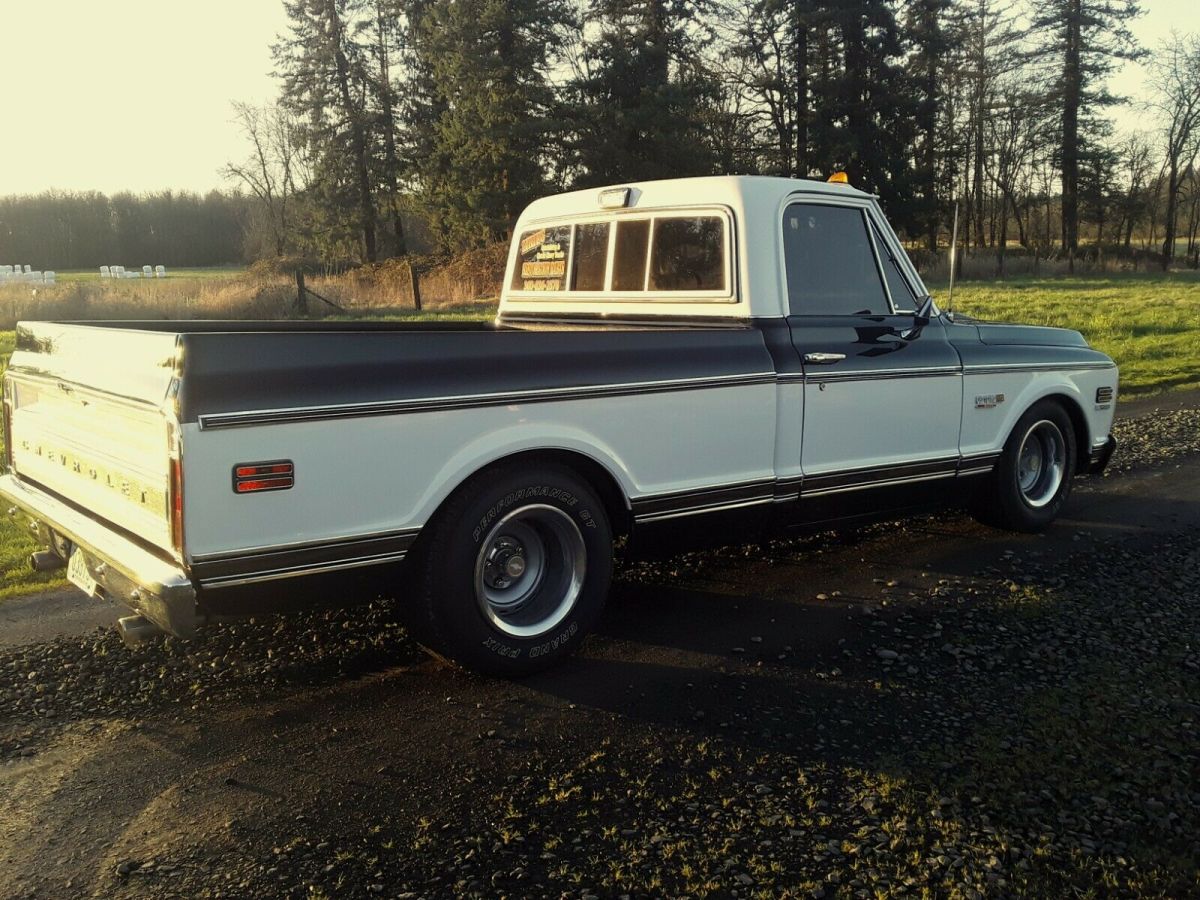 1972 Black Chevrolet Cheyenne Standard Cab Pickup