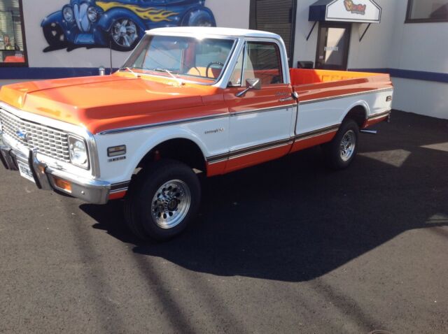 1972 Orange white Chevrolet C/K Pickup 2500