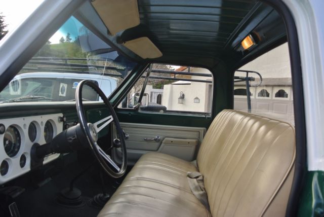 1972 Green Chevrolet C-10 Standard Cab Pickup