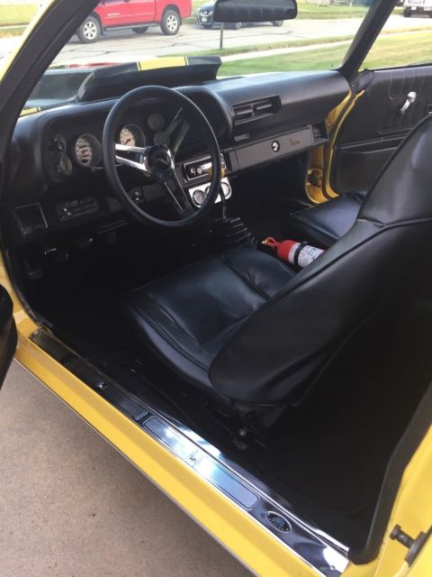 1972 Yellow Chevrolet Camaro Coupe