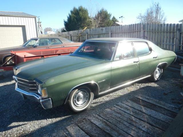 1972 Green Chevrolet Malibu Sedan