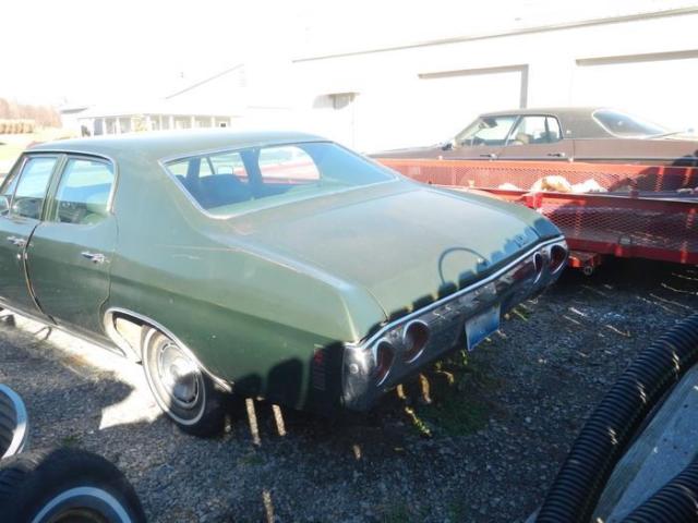 1972 Green Chevrolet Malibu Sedan