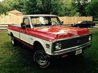 1972 orange Chevrolet C-10 pickup