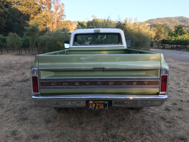 1972 Green/White Chevrolet C-10