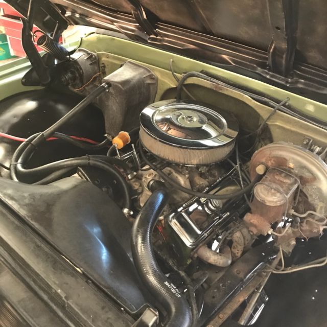 1972 Green/White Chevrolet C-10