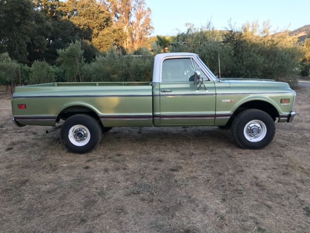 1972 Green/White Chevrolet C-10