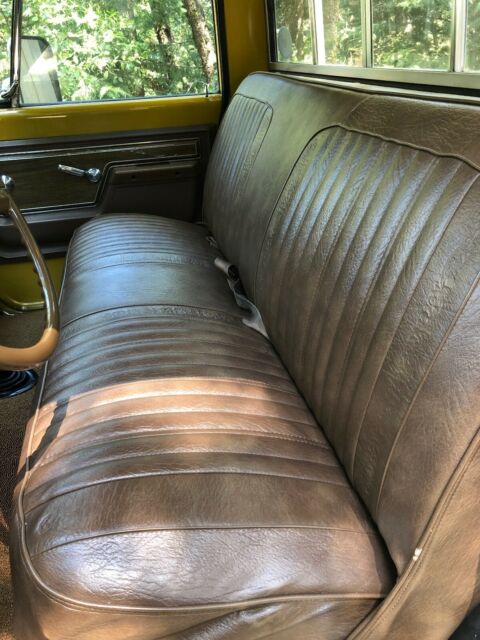 1972 Gold Chevrolet C-10 Standard Cab Pickup