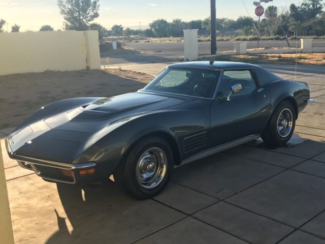 1972 Gray Chevrolet Corvette