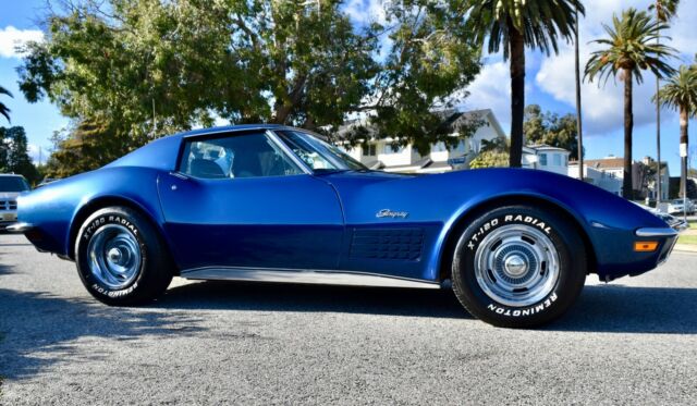 1972 Targa Blue Chevrolet Corvette