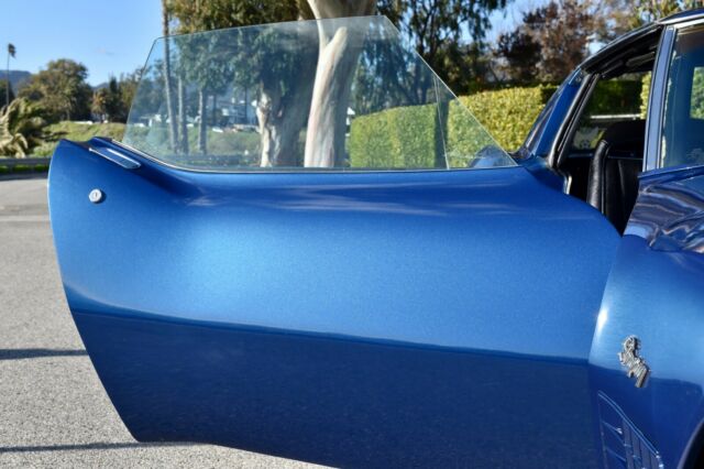 1972 Targa Blue Chevrolet Corvette