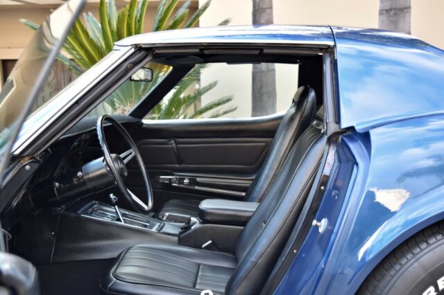 1972 Targa Blue Chevrolet Corvette