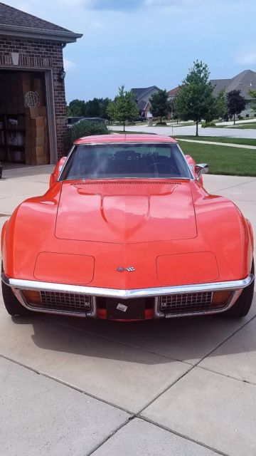 1972 Orange Chevrolet Corvette Coupe