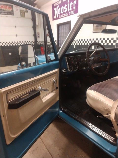 1972 BLUE/WHITE Chevrolet C-10 LONG BED PICKUP