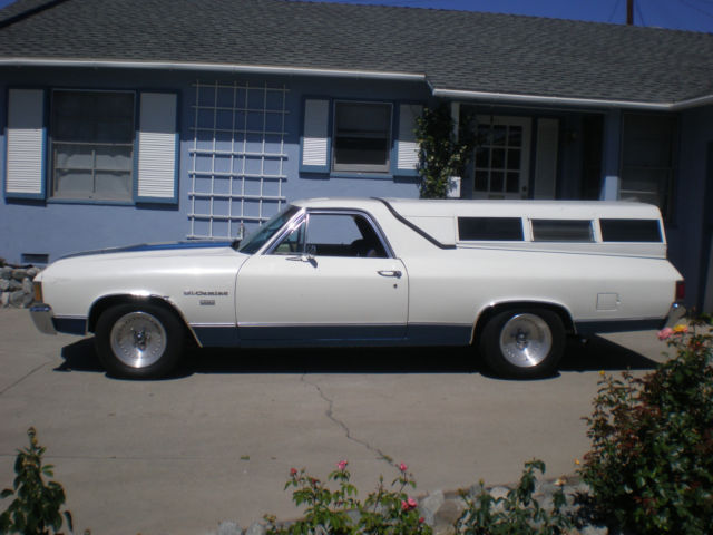 1972 White Chevrolet El Camino