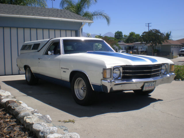 1972 White Chevrolet El Camino