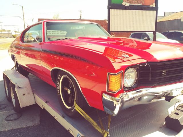1972 Red Chevrolet Chevelle Coupe