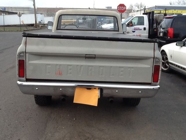1972 Yellow Chevrolet C-10 Standard Cab Pickup