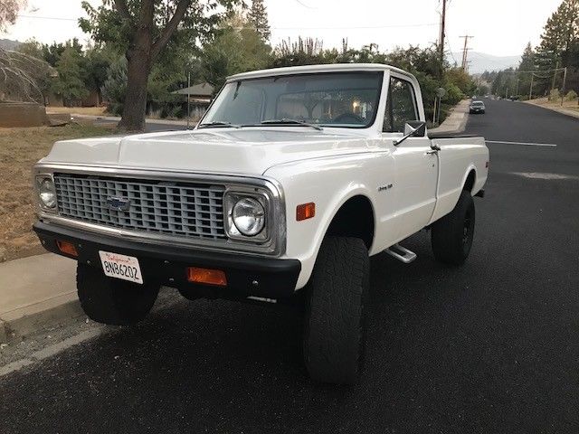 1972 White Chevrolet C-10 Standard Cab Pickup