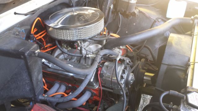 1972 White Chevrolet Blazer SUV