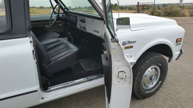 1972 White Chevrolet Blazer Cab & Chassis