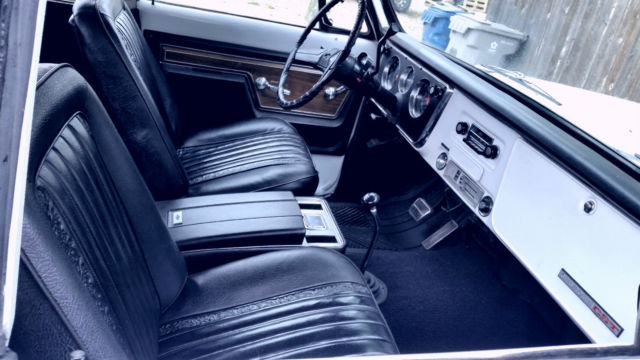 1972 White Chevrolet Blazer Cab & Chassis