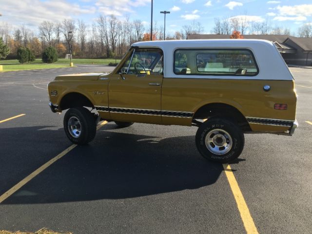 1972 Yellow Chevrolet Blazer SUV